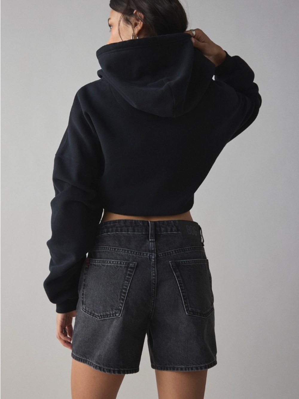 BDG Indie mid-rise denim shorts - Picture 3 of 6
